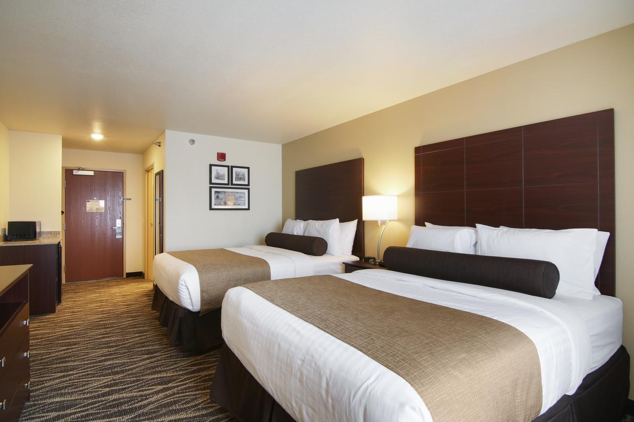 Cobblestone Inn & Suites - Menomonie/Uw-Stout Екстер'єр фото