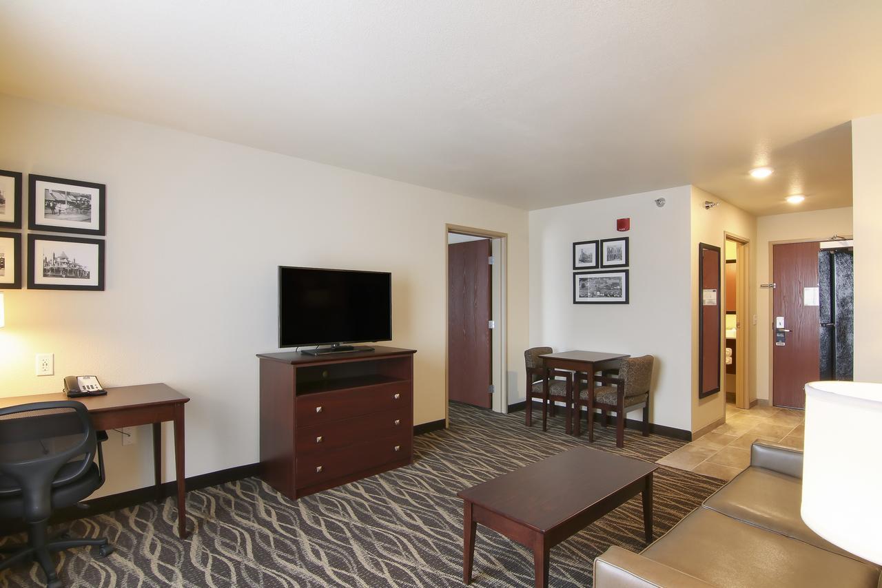 Cobblestone Inn & Suites - Menomonie/Uw-Stout Екстер'єр фото