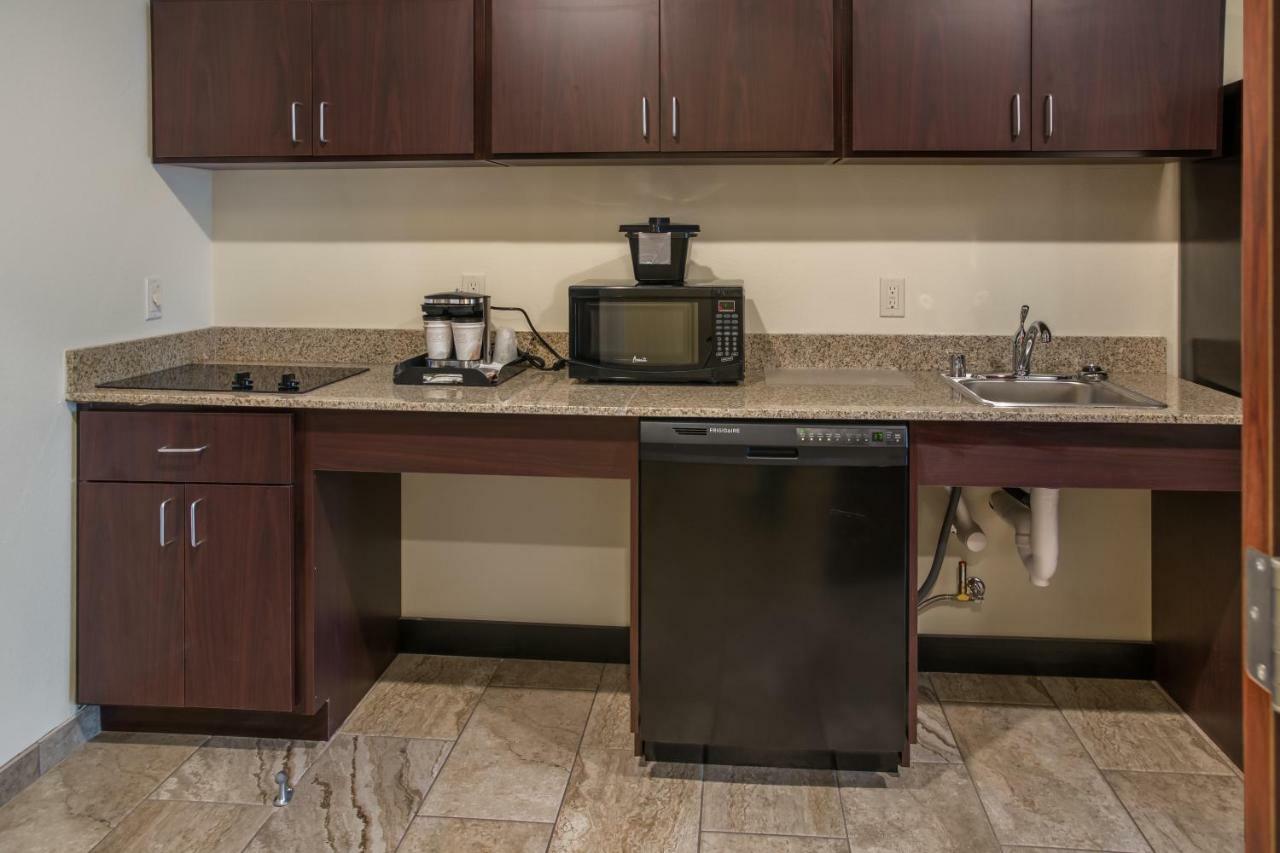 Cobblestone Inn & Suites - Menomonie/Uw-Stout Екстер'єр фото